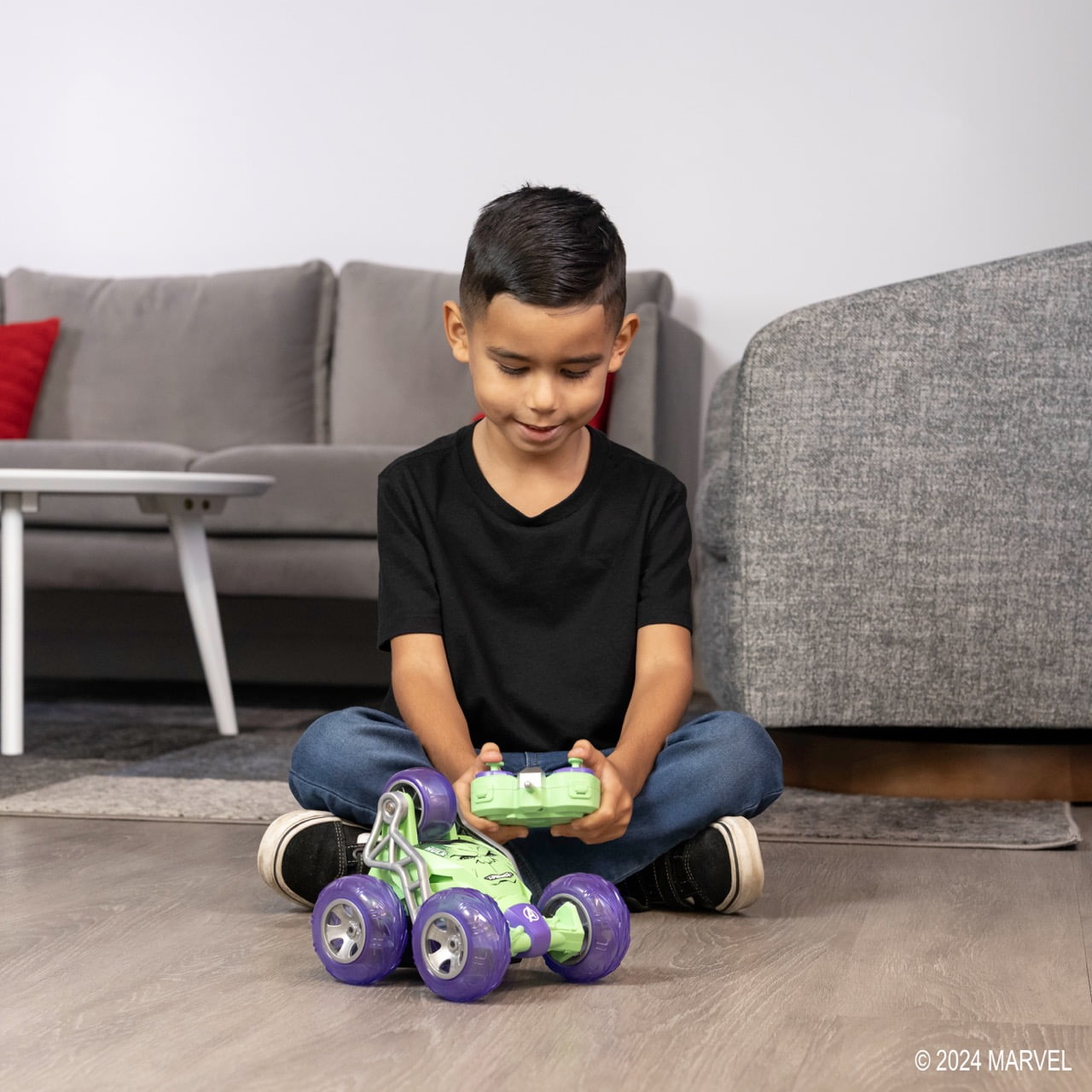 Jada Marvel Hulk Stunt RC Car with 5-Wheel Drift and Turbo USB