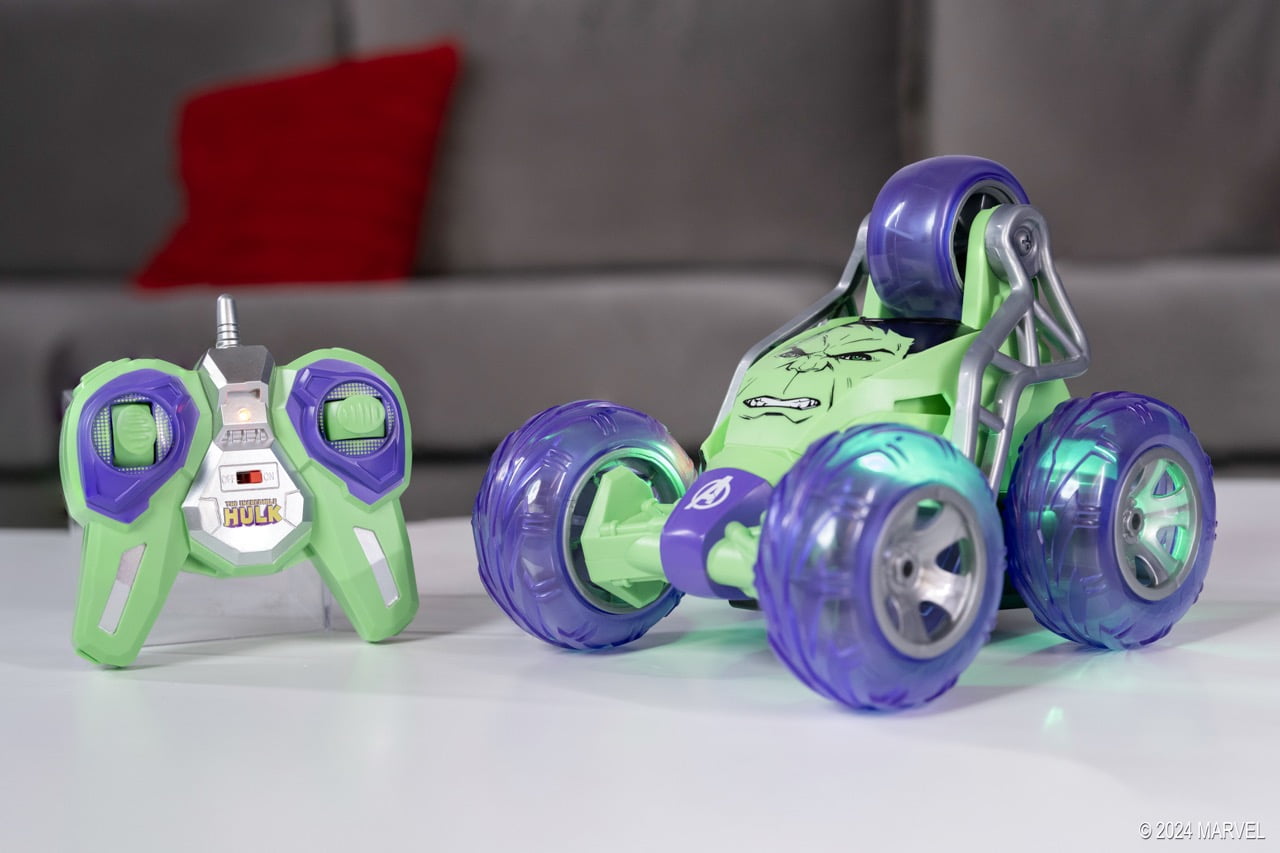 Jada Marvel Hulk Stunt RC Car with 5-Wheel Drift and Turbo USB