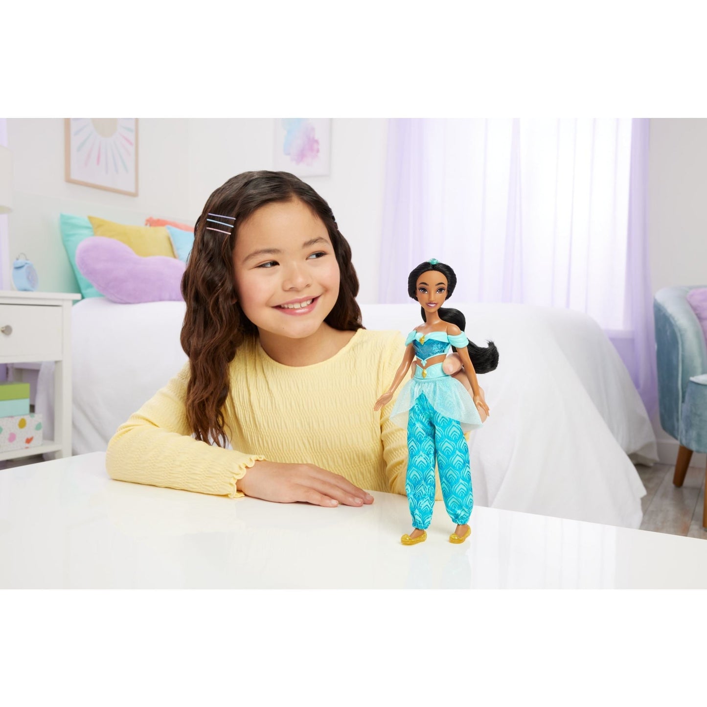 Disney Princess Jasmine 11 inch Fashion Doll with Black Hair, Brown Eyes & Tiara Accessory
