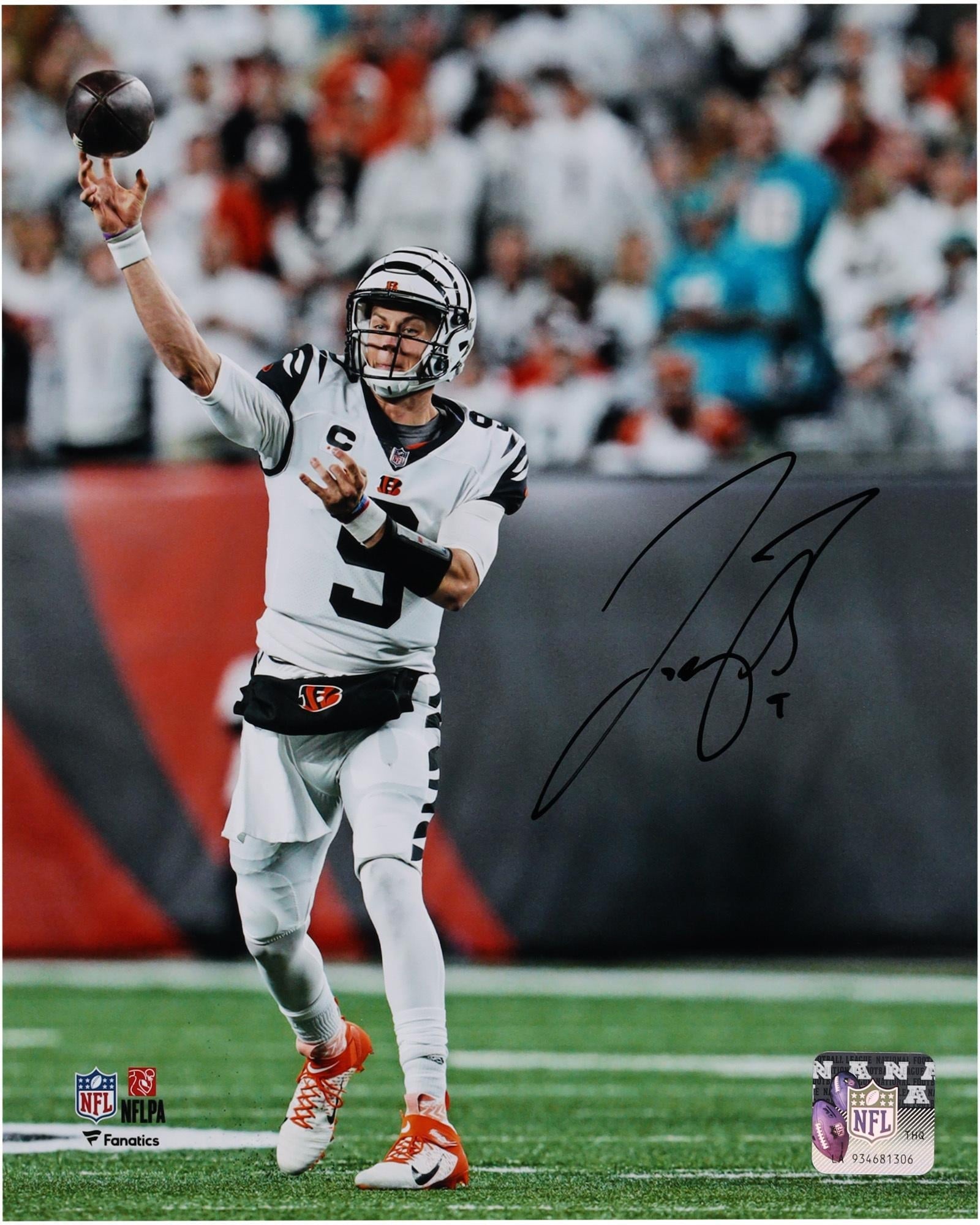 Joe Burrow Cincinnati Bengals Autographed 8" x 10" White Jersey Throwing Vertical Photograph - Fanatics Authentic Certified