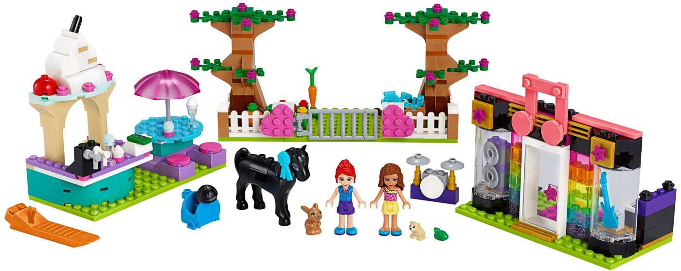 Pre-Owned LEGO Friends Heartlake City Brick Box 41431 Building Kit; Make 6 Scenes from 1 Box Set for Creative Fun (321 Pieces)